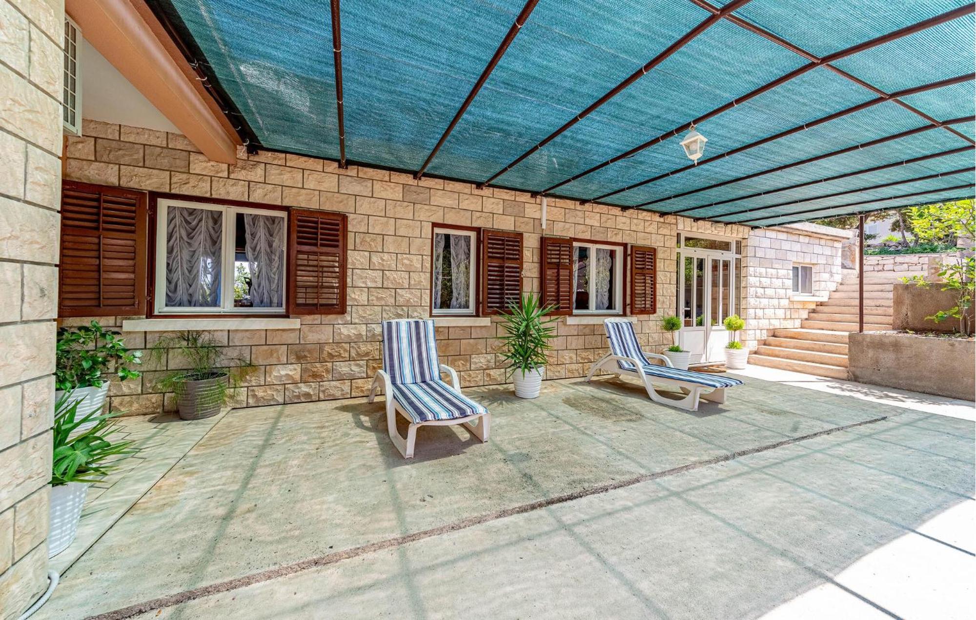 Beautiful Home In Prigradica With Jacuzzi Exterior foto
